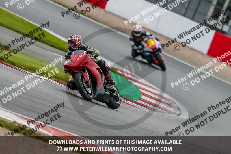 PJ Motorsport Photography;donington no limits trackday;donington park photographs;donington trackday photographs;no limits trackdays;peter wileman photography;trackday digital images;trackday photos